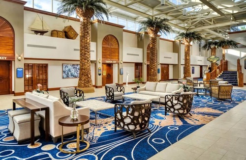 St. Pete Beach Hotel | 4 Units Perfect for Groups! Enjoy Outdoor Swimming Pool, Parking On-site!