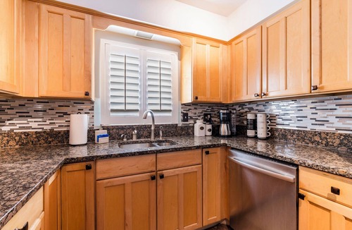 Harbor Hills House | 5 Min 2 Beach ~ Free HTD Pool ~ Near Trail & Golfnnnn