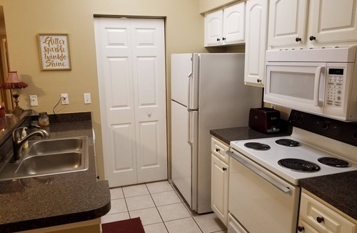 Seminole Condo | 5 min. to Madiera Beach, Fl. GATED. PERFECT & COZY!