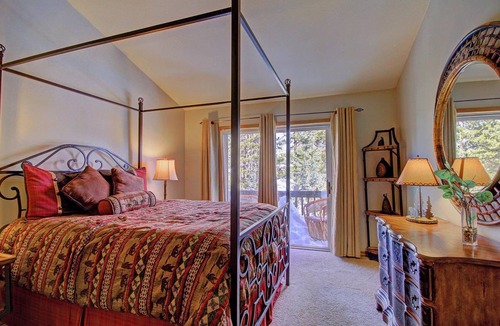 Warrior's Mark West House | 530 m² House ∙ 8 bedrooms ∙ 14 guests