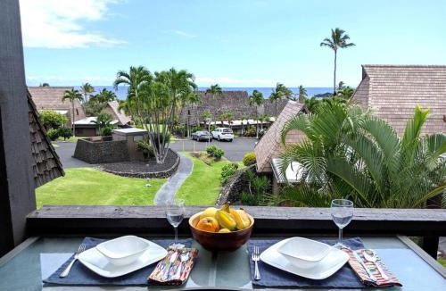 Punaluu House | 56 One Bedroom One Bath with Ocean Views