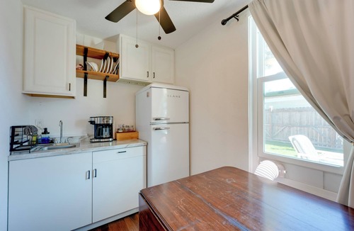 Westlake Village Apartment | 6 Mi to Honeymoon Island: Studio w/Pool Access