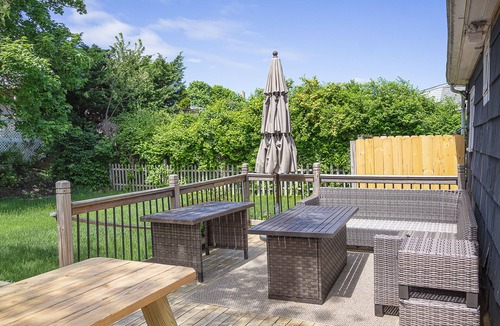 Sandwich House | 6 Tupper Ave