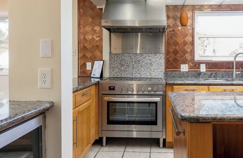 Sunset Beach House | 8602 W Gulf Blvd