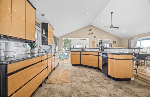 Lamar Heights Area House | A Majestic Denver Family Retreat