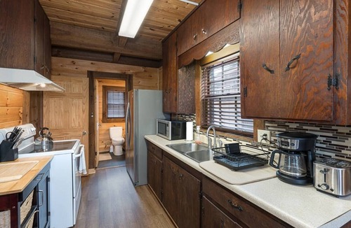 Andrews Cabin | A serene mountain cabin hideaway where cozy comfort meets quiet luxury