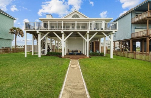 Miramar Cottage | A Time to Lime by Ryson Vacation Rentals