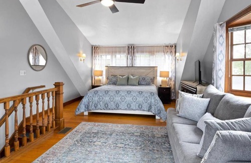 Wareham Center House | A Wave from it All: Swift's Beach Wareham