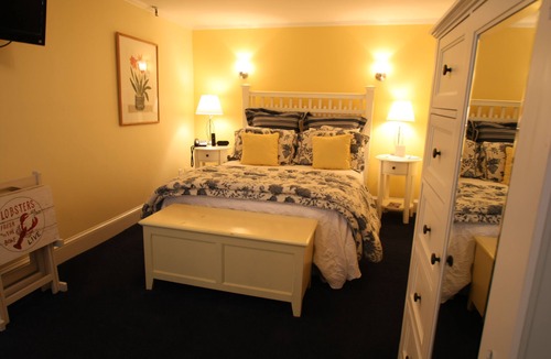 Yachting Village Hotel | Admiral Fitzroy Inn