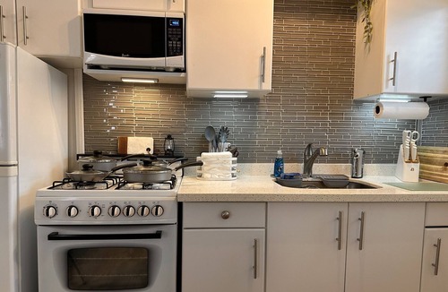 Sunset Beach Cottage | Adorable 1BR Bungalow on Sunset Beach