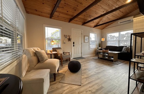 Sunset Beach Cottage | Adorable 1BR Bungalow on Sunset Beach