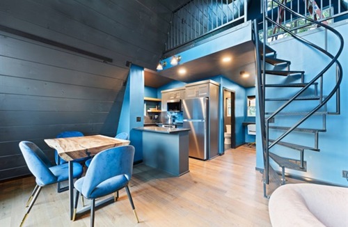 Omaha Cabin | Adults-Only Luxury Cabin w/Steam Shower + HotTub