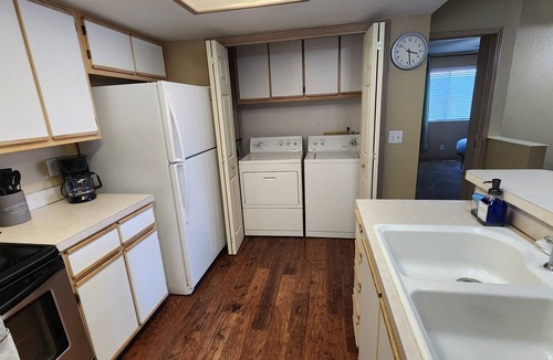 Veterans Park Apartment | Adventurers Base Camp!