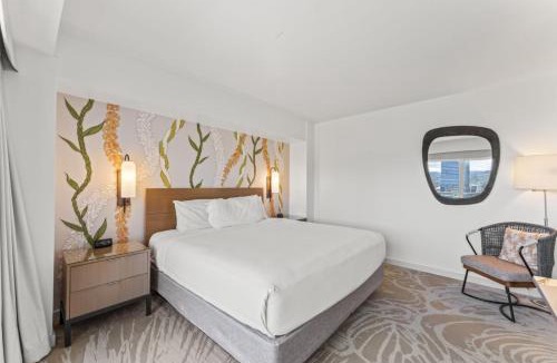 Ala Moana Apartment | Ala Moana Hotel 1626 one bedroom w King bed