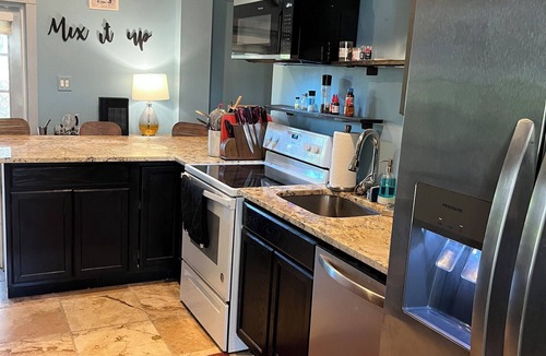 Truckland Apartment | Almost Sanibel, Coral CottagenJust off the Sanibel Causeway, quiet and secluded
