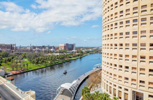 Downtown Tampa Hotel | Aloft by Marriott Tampa Downtown