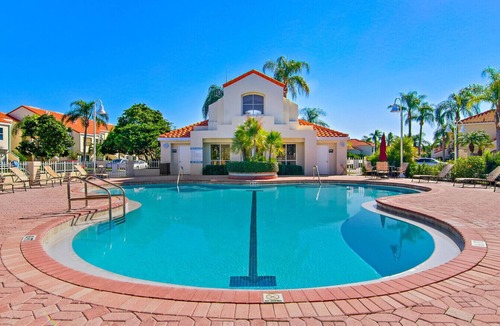 Isla del Sol Condo | Amazing Island Living! Beautiful 2 Bed/2 Bath Condo at Isla Del Sol