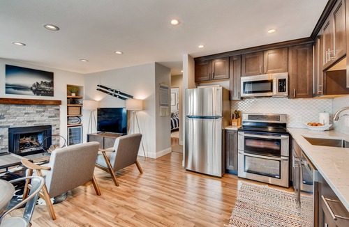 Frisco Condo | Amazing Modern Mountain Condo - Heart of Frisco