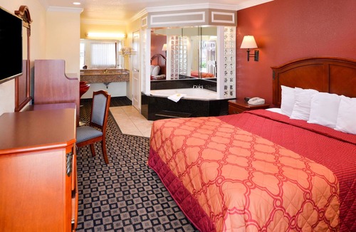 Carousel Hotel | Americas Best Value Inn & Suites San Bernardino
