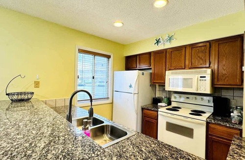 Little River Apartment | Awesome 1st floor, 2BR apartment at Bay Tree