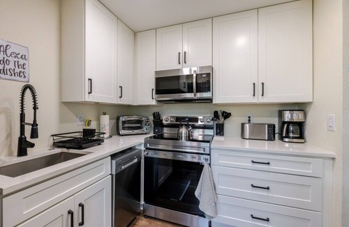 Gillespie Park House | Backyard Breakaway - Your Private Slice Of Sarasota Shade