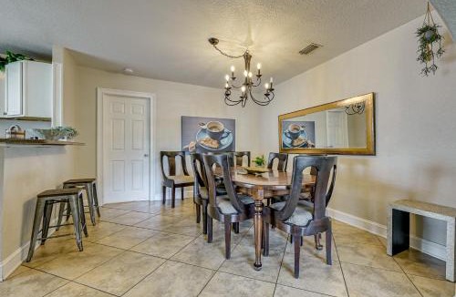 Riverside Heights House | Backyard Fun & Dtwn Exploring: Family Gem in Tampa