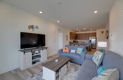 Rehoboth Beach Condo | Bayfront Condo w/Pool Access, Near Rehoboth Beach