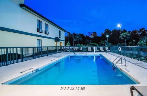 North Myrtle Beach Hotel | Baymont by Wyndham N Myrtle Beach - Park & Sports Complex Area