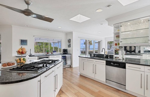 Sarasota House | Bayview Paradise by FVC