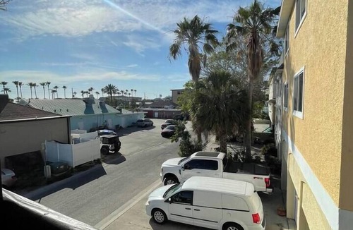Sunset Reef Apartment | Beach Bliss Veranda Unit 1