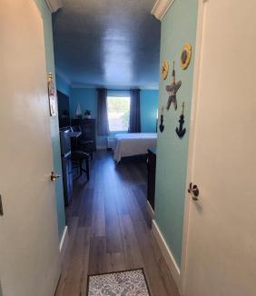 Trailer Estates Apartment | Beach, Boat, and shopping - Studio Apartment