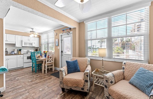 Carlouel Condo | Beach Condo W/Heated Pool - Steps to Sand - Clearwater Beach Suites 205