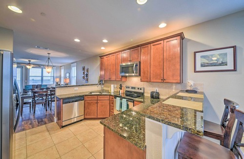Red Fish Cove Apartment | Beach Days & Resort-style Fun! Galveston Retreat