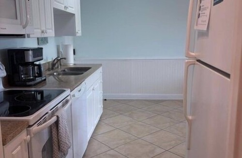 North Litchfield Beach Condo | Beach Vibes 1BR Condo in Litchfield