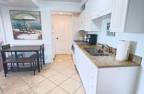 North Litchfield Beach Condo | Beach Vibes 1BR Condo in Litchfield