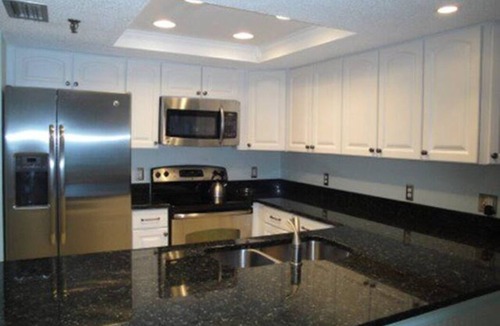 Redington Shores Condo | Beachfront Condo 3 Bedrooms/5 Beds/3 Bathrooms