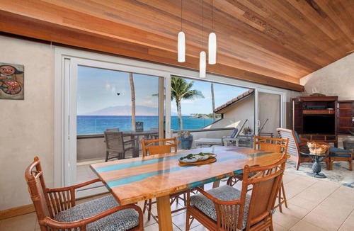 Wailea Condo | Beachfront Condo – Location, Location, Location
