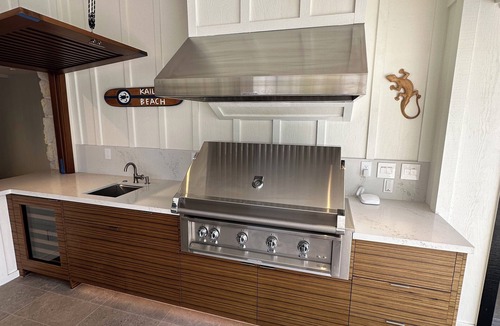 Kailua House | BEACHSIDE LUXURY HOME, AC, HEATED POOL, INQUIRE WITH OWNER FOR DESIRED DATES