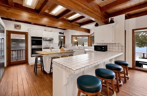 Big Bear Lake Cabin | Bear Lake Lodge Lakefront | Incredible Lake House Chalet