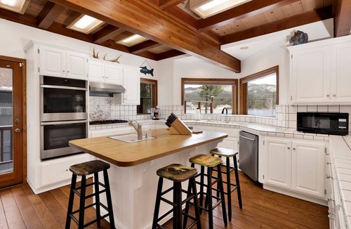 Big Bear Lake Cabin | Bear Lake Lodge Lakefront | Incredible Lake House Chalet