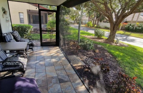 Sarasota Villa | BEAUTIFUL 2/2 VILLAS, KING BED, High speed Wi-Fi, Heated Pool and Jacuzzi!