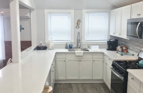 Onset Apartment | Beautiful 2 bedroom rental, Close walk to the beach!