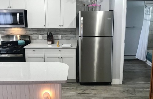 Onset Apartment | Beautiful 2 bedroom rental, Close walk to the beach!