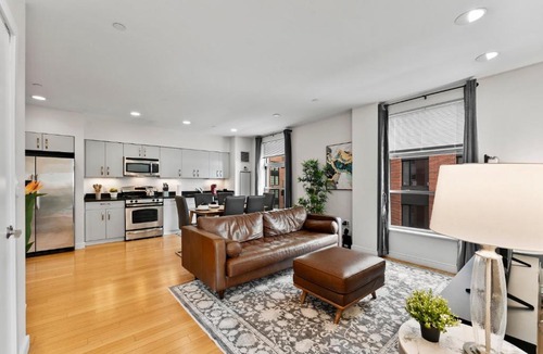 South of Washington Apartment | Beautiful 2BR in Southend Boston