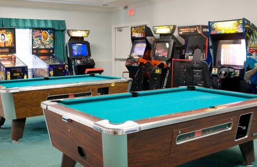 Surfside Beach Apartment | Beautiful 3 bedroom unit at resort, sleeps 12
