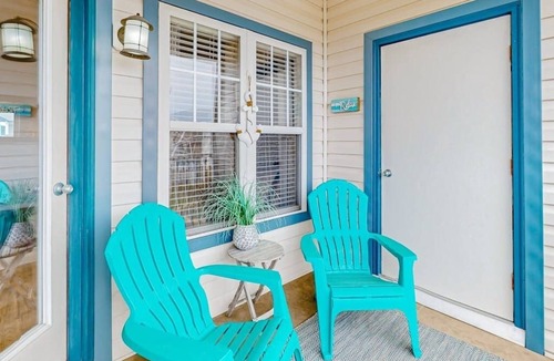 Villages of Five Points Condo | Beautiful condo near ocean with pool, fast WiFi, central AC & washer/dryer