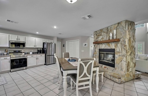 Crystal River House | Beautiful Crystal River, springs, scallops & scuba diving with boat parking!
