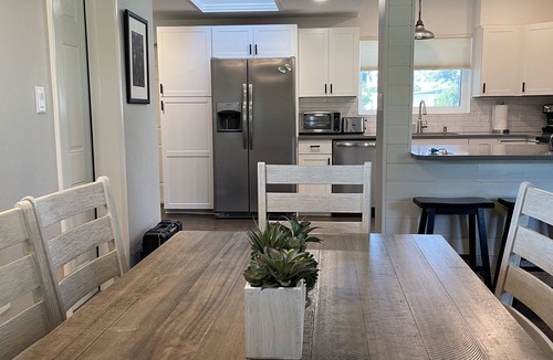 Venice House | Beautiful home 2 miles away from Venice Beach!