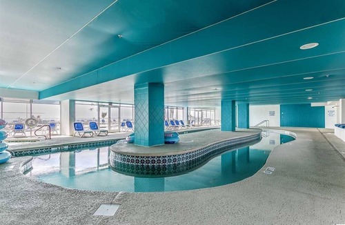 Ash Condo | Beautiful Ocean Front Views 1 BR 1 BA sleeps 8