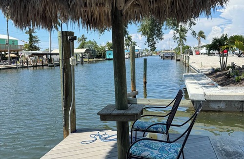 Saint James City House | Beautiful Pool home on Canal!